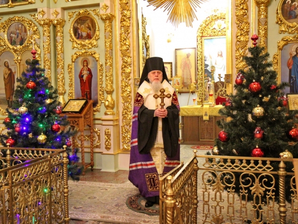 Епископ Василий совершил молебное пение на новолетие