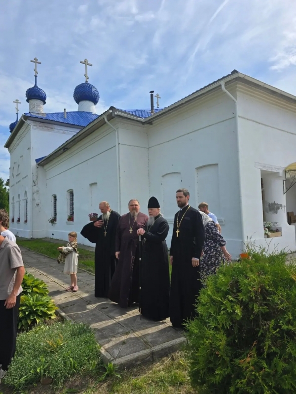 Епископ Василий посетил храмы Няндомского благочиния