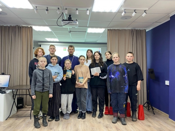Руководитель Молодежного отдела встретился со старшеклассниками Приводинской школы