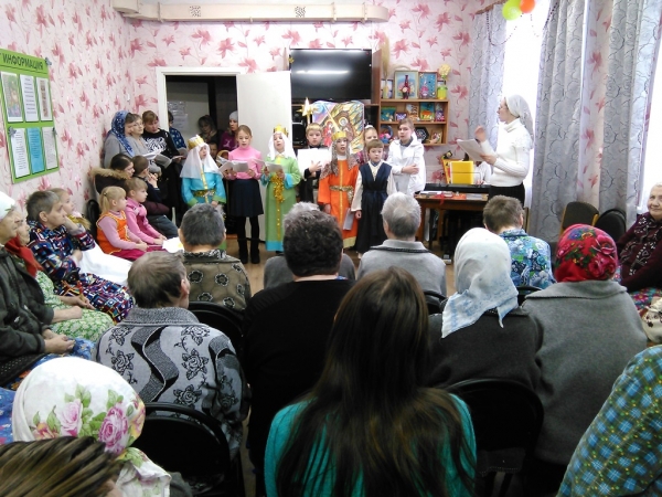 Воспитанники Воскресной школы г. Котласа посетили дом-интернат в Лименды