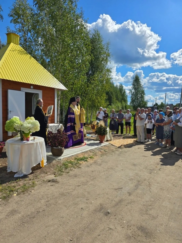 Епископ Василий совершил Чин освящения часовни в честь свт. Николая Чудотворца д. Макарово