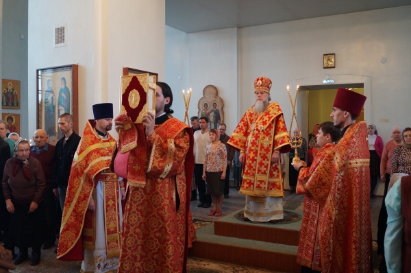 В неделю 4-ю по Пасхе епископ Василий совершил Литургию в храме прп. Лонгина Коряжемского г. Коряжма