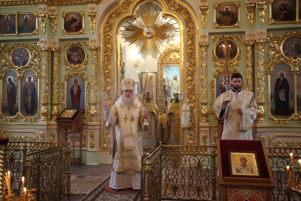 В день памяти свт. Михаила, митрополита Киевского, епископ Василий совершил Божественную литургию в Коряжме