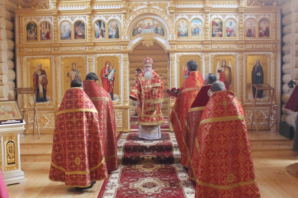 Епископ Василий совершил Божественную литургию в храме прп. Иллариона Гдовского д. Павлицево