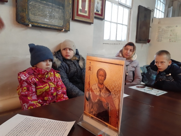 В Сольвычегодске состоялась беседа на тему: «Славные воины земли Русской»