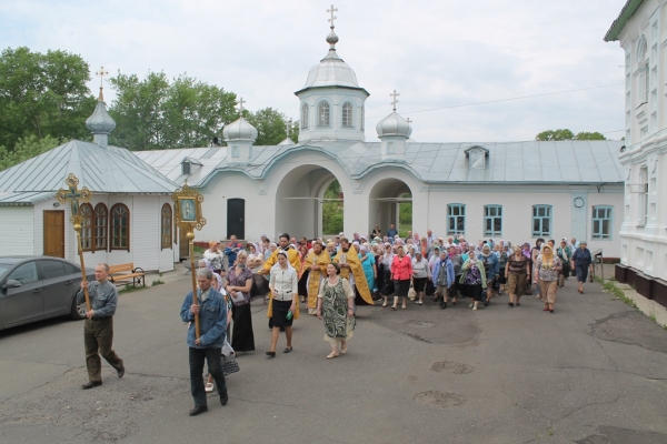 Храм свт. Николая Чудотворца г. Коряжмы отметил престольный праздник