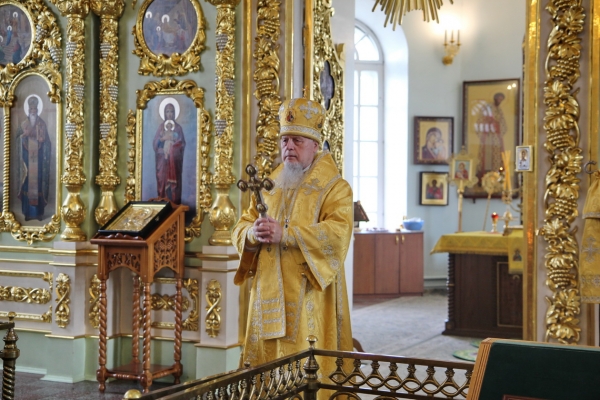 В день памяти святых отцов I Вселенского Собора епископ Василий совершил Божественную литургию в Коряжме